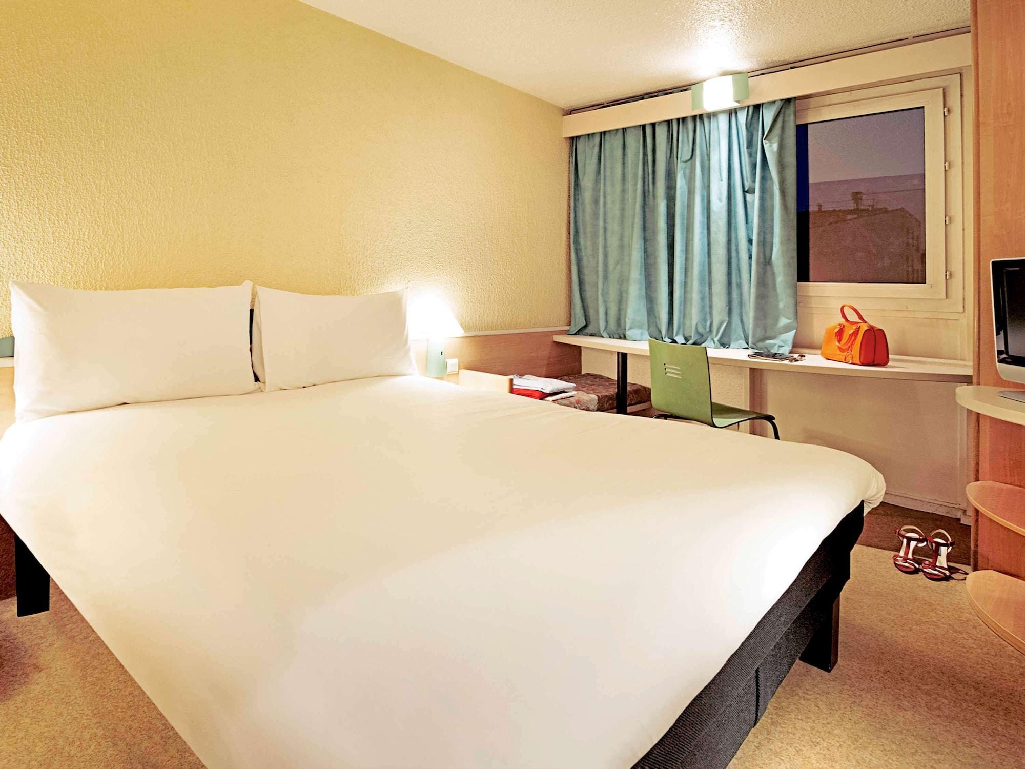 Hotel Ibis Сетубал Экстерьер фото