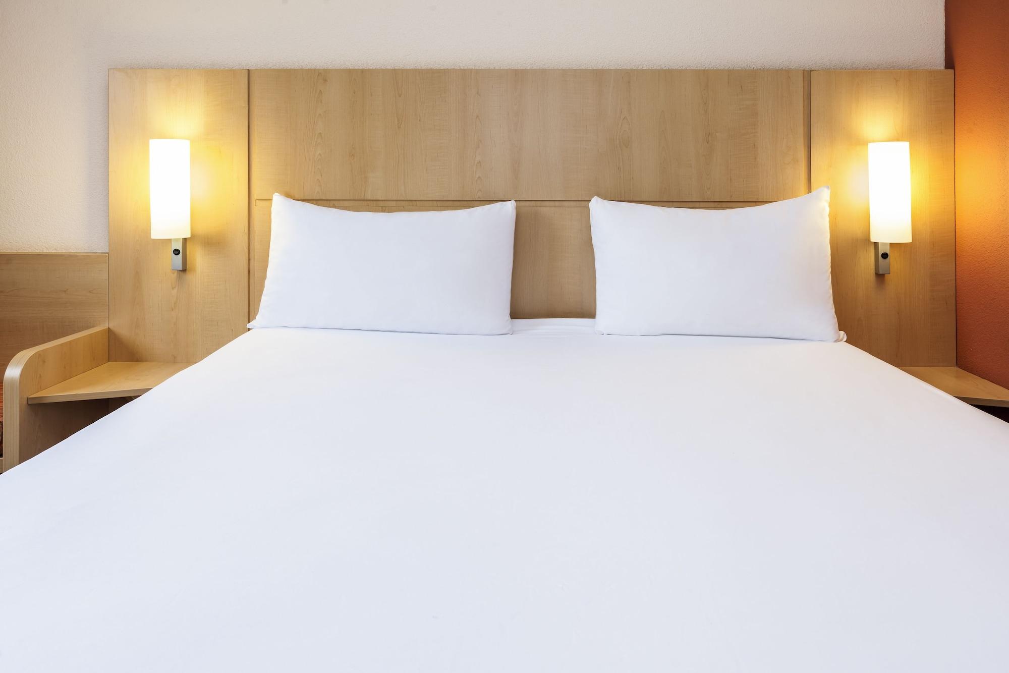Hotel Ibis Сетубал Экстерьер фото