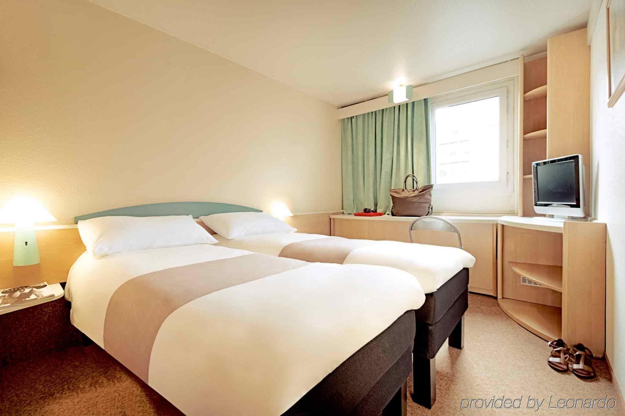 Hotel Ibis Сетубал Экстерьер фото